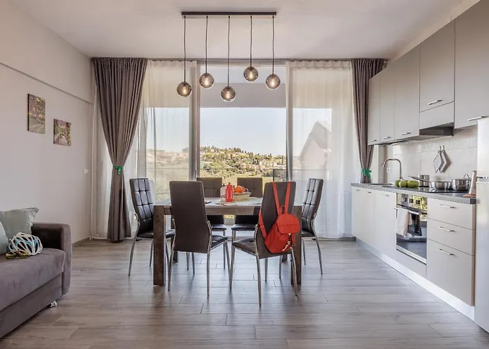 דירה Living סיינה